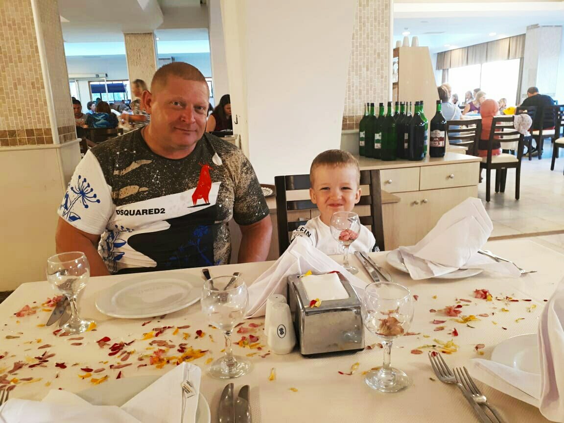 cheap resort hotels to Spend holiday with family