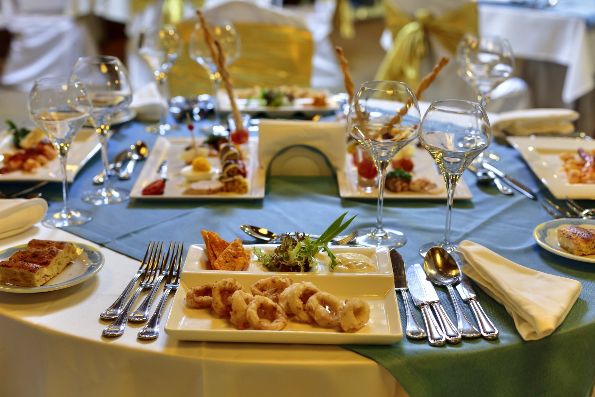 cheap resort hotels to Spend holiday with family