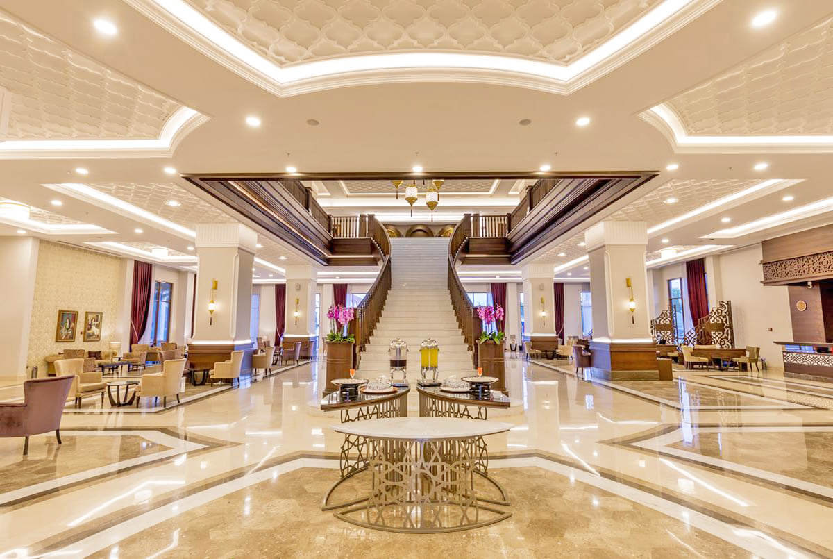 cheap resort hotels to Spend holiday with family