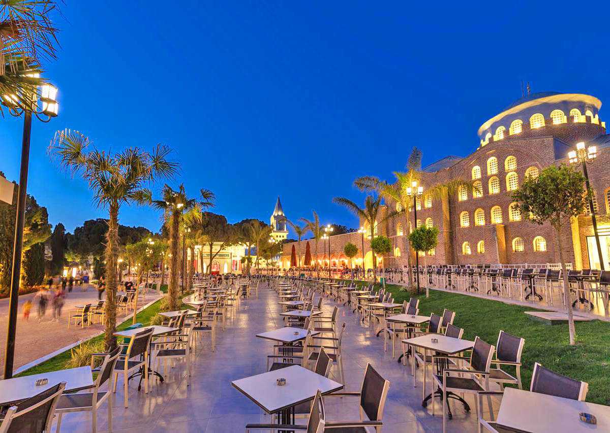 cheap resort hotels to Spend holiday with family