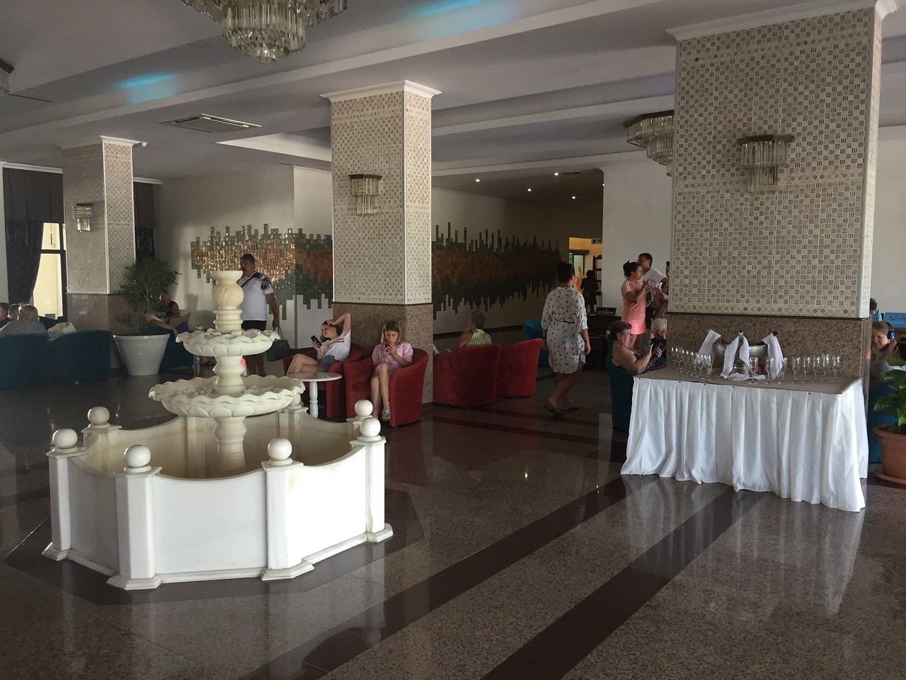 cheap resort hotels to Spend holiday with family