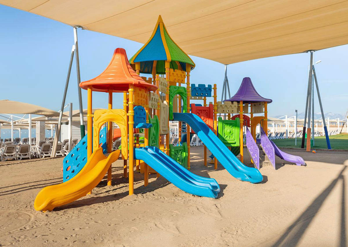 cheap resort hotels to Spend holiday with family