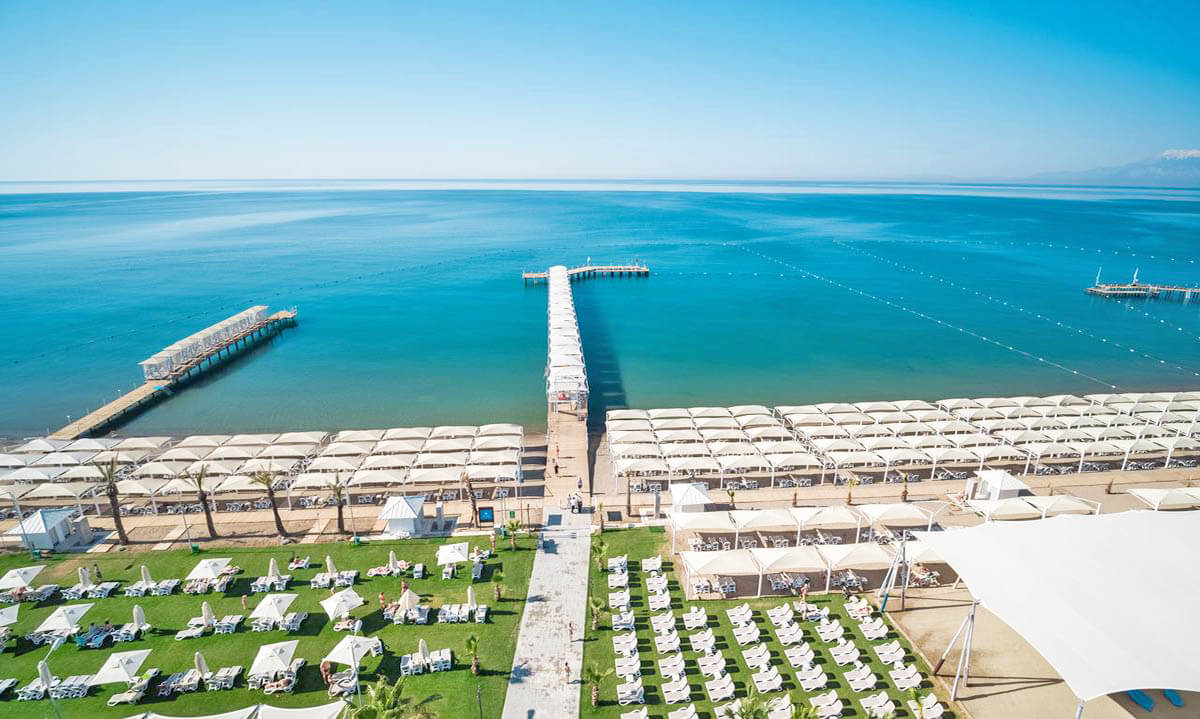 cheap resort hotels to Spend holiday with family