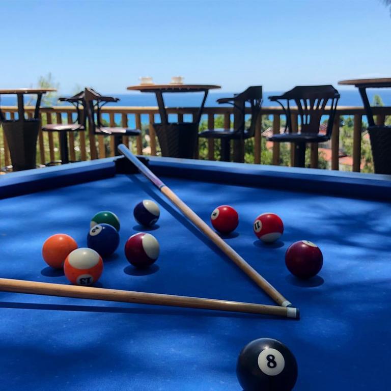 cheap resort hotels to Spend holiday with family