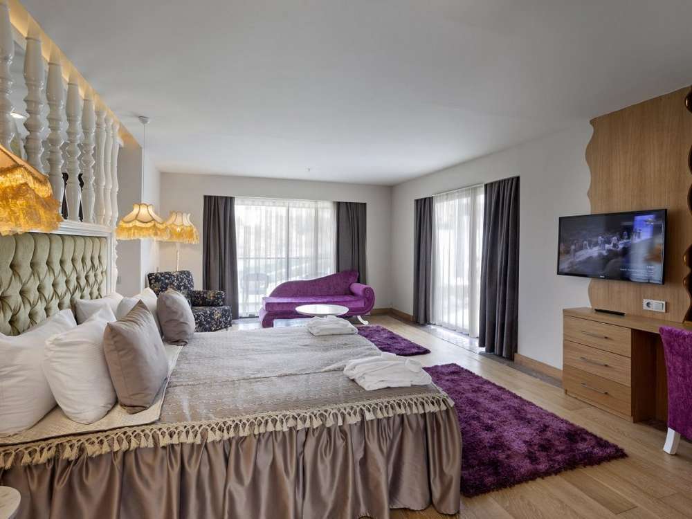 cheap resort hotels to Spend holiday with family