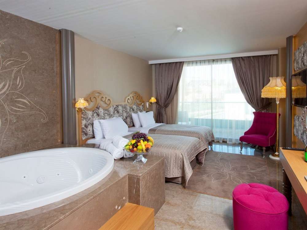 cheap resort hotels to Spend holiday with family