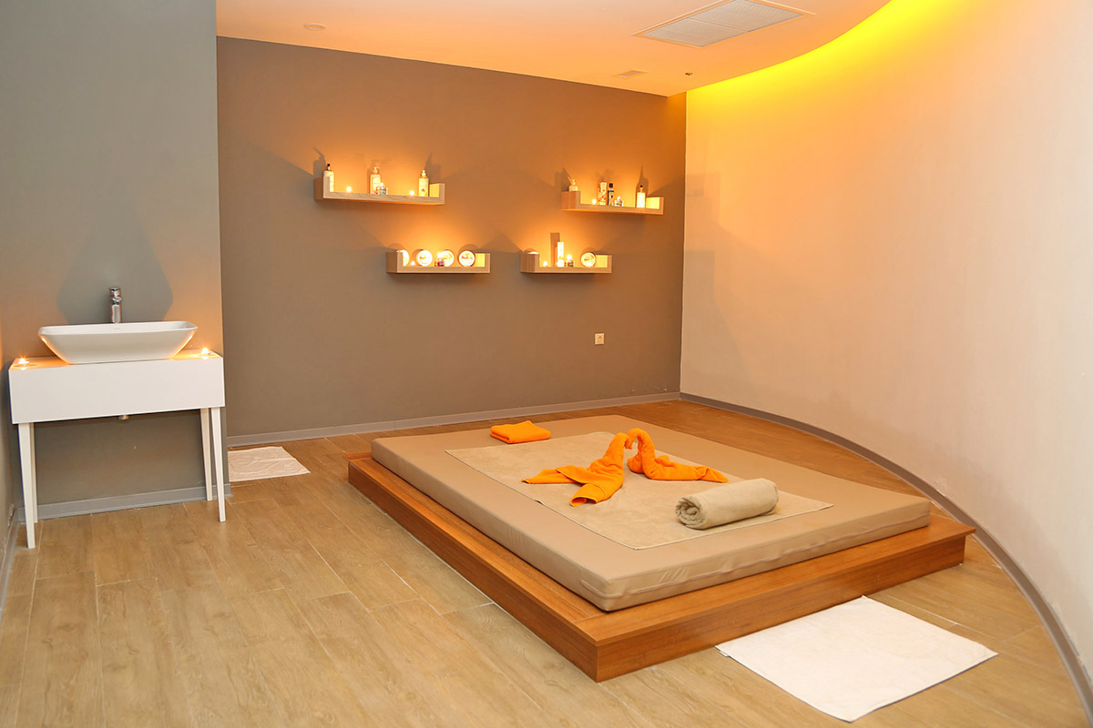 cheap resort hotels to Spend holiday with family