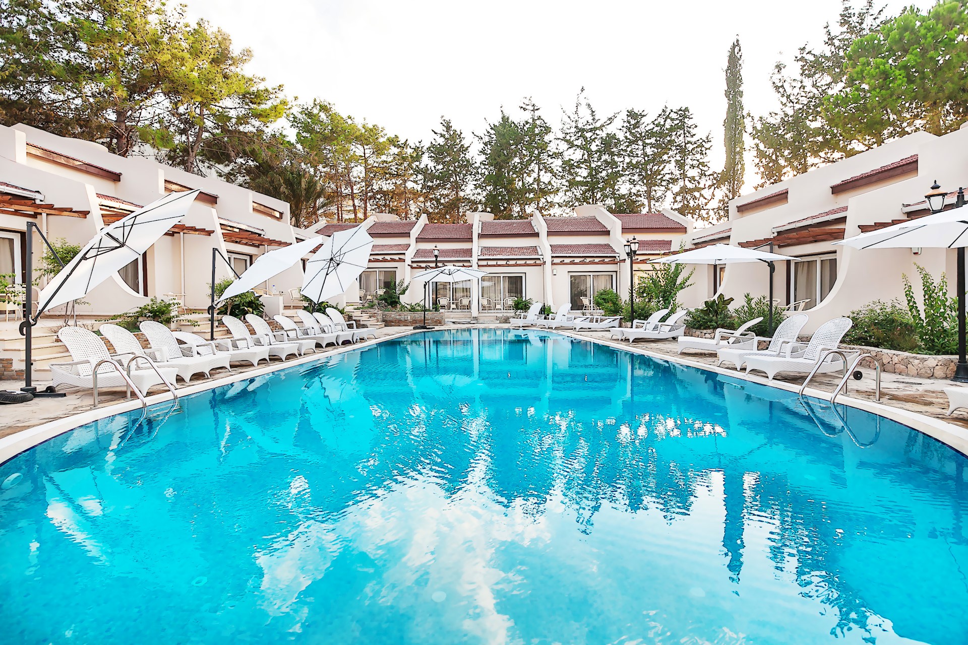 cheap resort hotels to Spend holiday with family