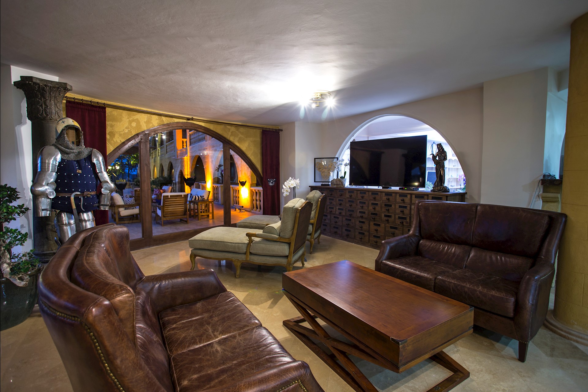 cheap resort hotels to Spend holiday with family