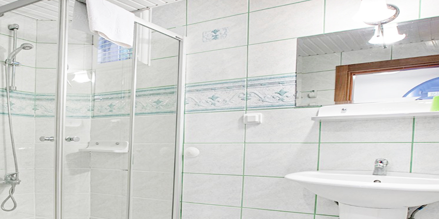 cheap resort hotels to Spend holiday with family