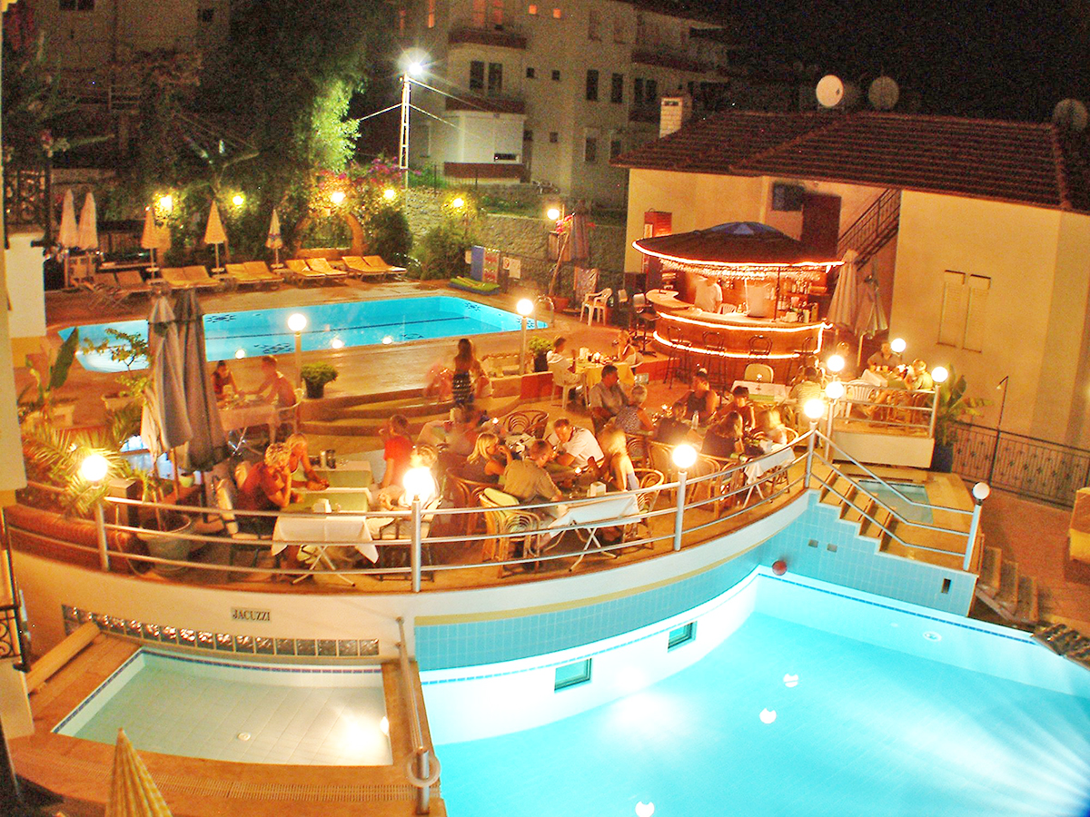 cheap resort hotels to Spend holiday with family