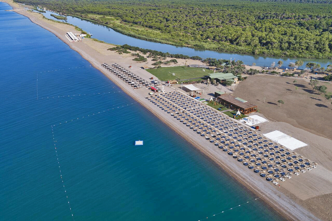 cheap resort hotels to Spend holiday with family