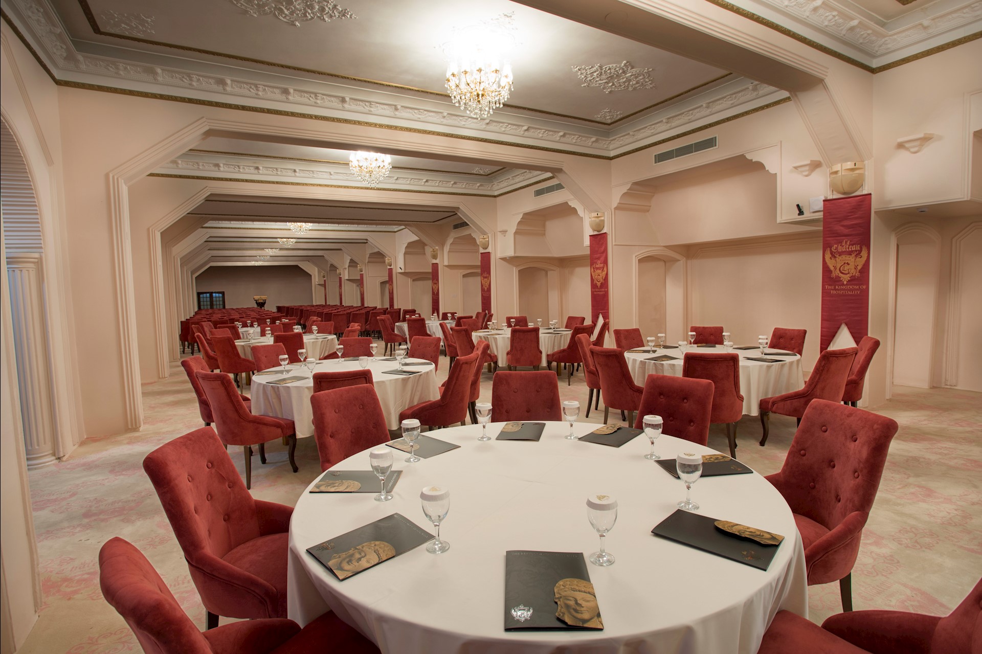 cheap resort hotels to Spend holiday with family