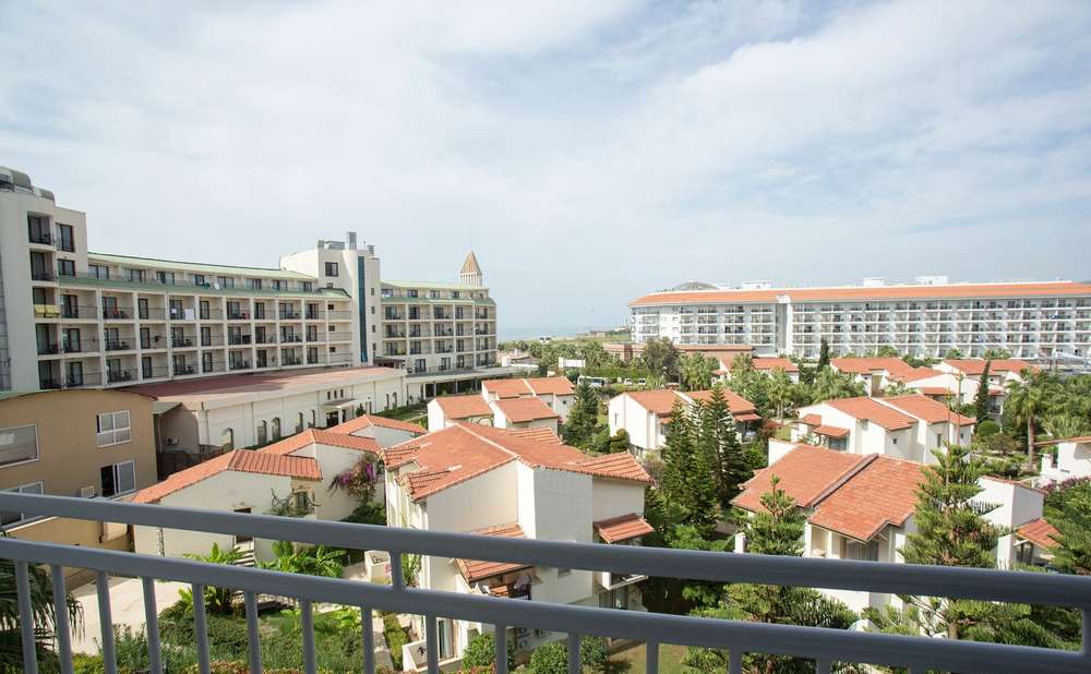 cheap resort hotels to Spend holiday with family