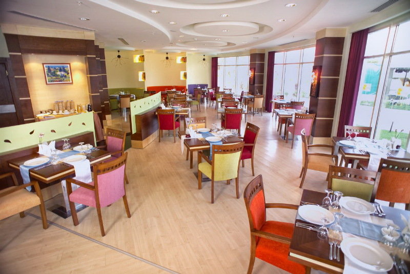 cheap resort hotels to Spend holiday with family