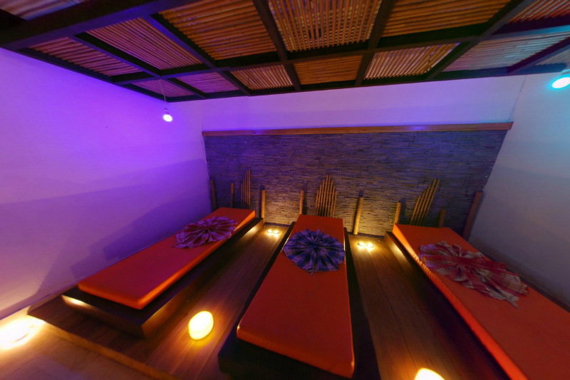 cheap resort hotels to Spend holiday with family