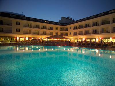 cheap resort hotels to Spend holiday with family