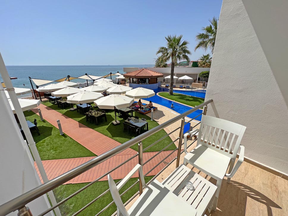 cheap resort hotels to Spend holiday with family