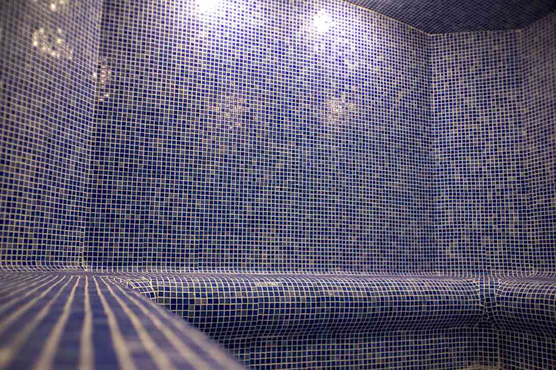 cheap resort hotels to Spend holiday with family