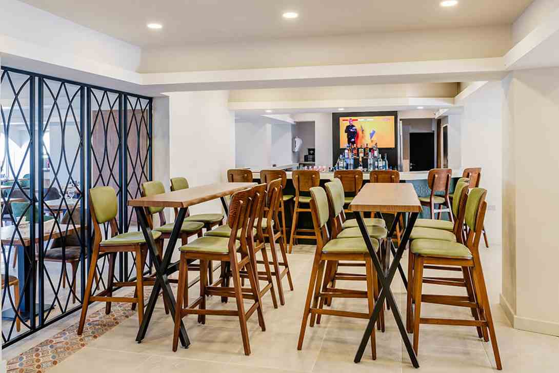 cheap resort hotels to Spend holiday with family