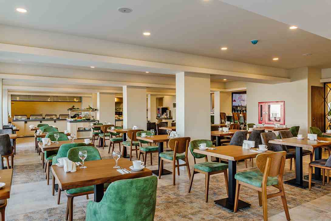 cheap resort hotels to Spend holiday with family