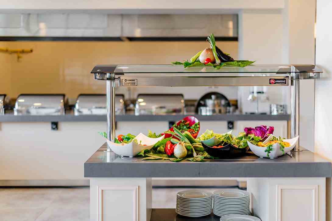 cheap resort hotels to Spend holiday with family