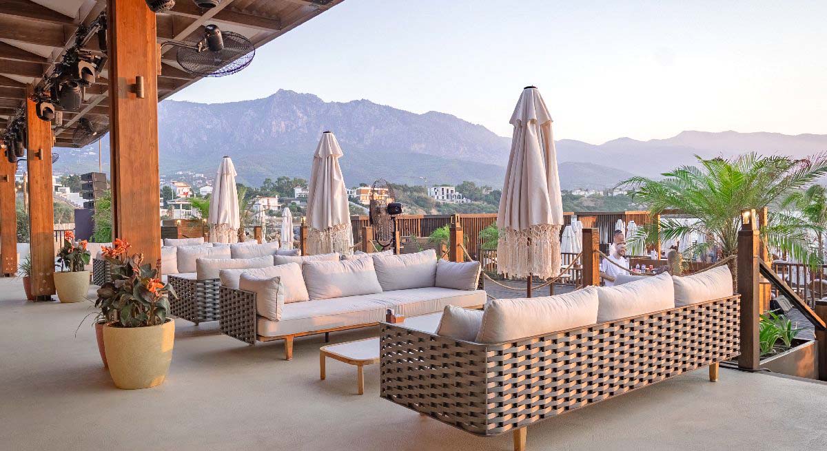 cheap resort hotels to Spend holiday with family