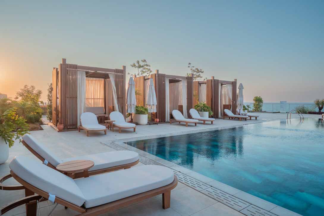 cheap resort hotels to Spend holiday with family