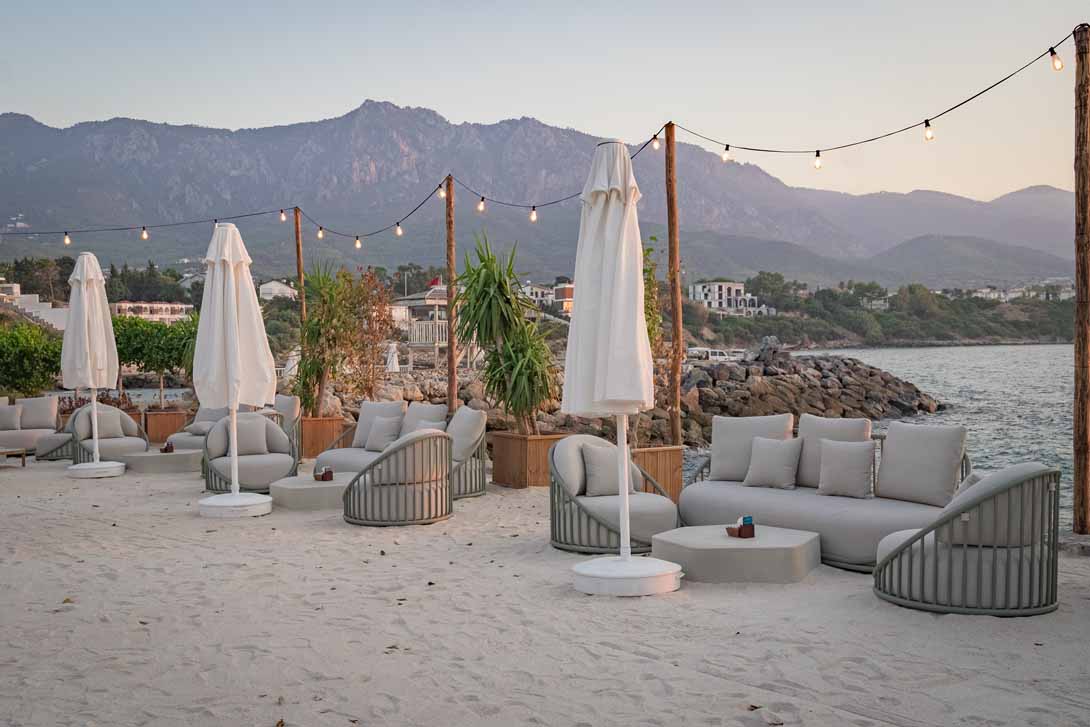 cheap resort hotels to Spend holiday with family