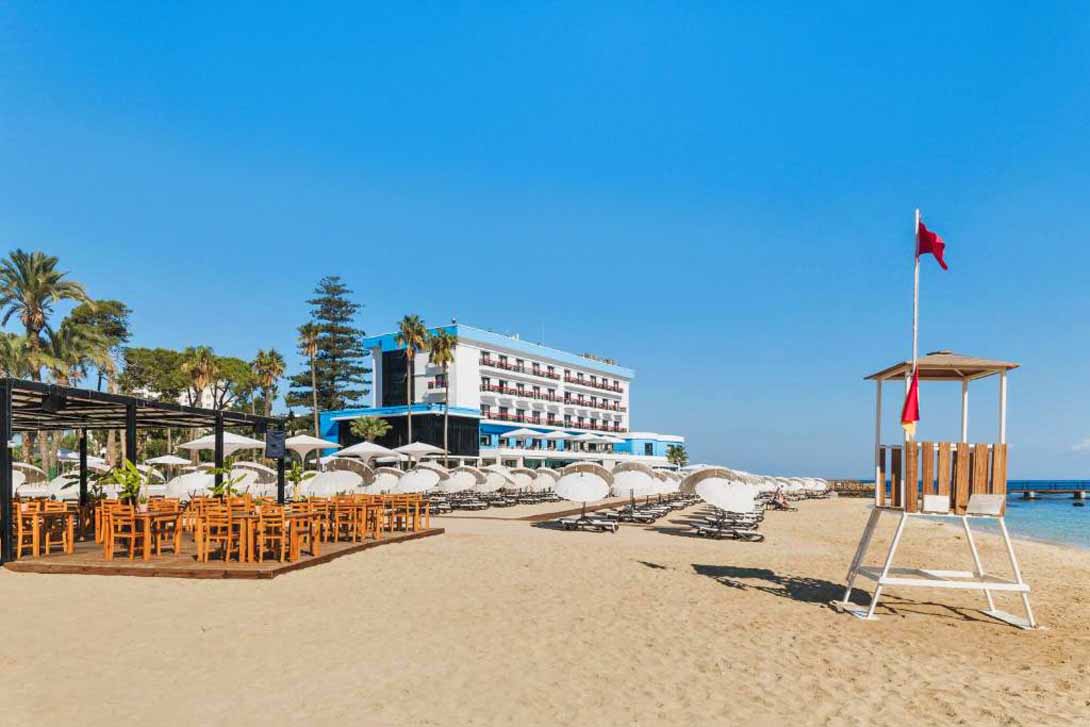 cheap resort hotels to Spend holiday with family