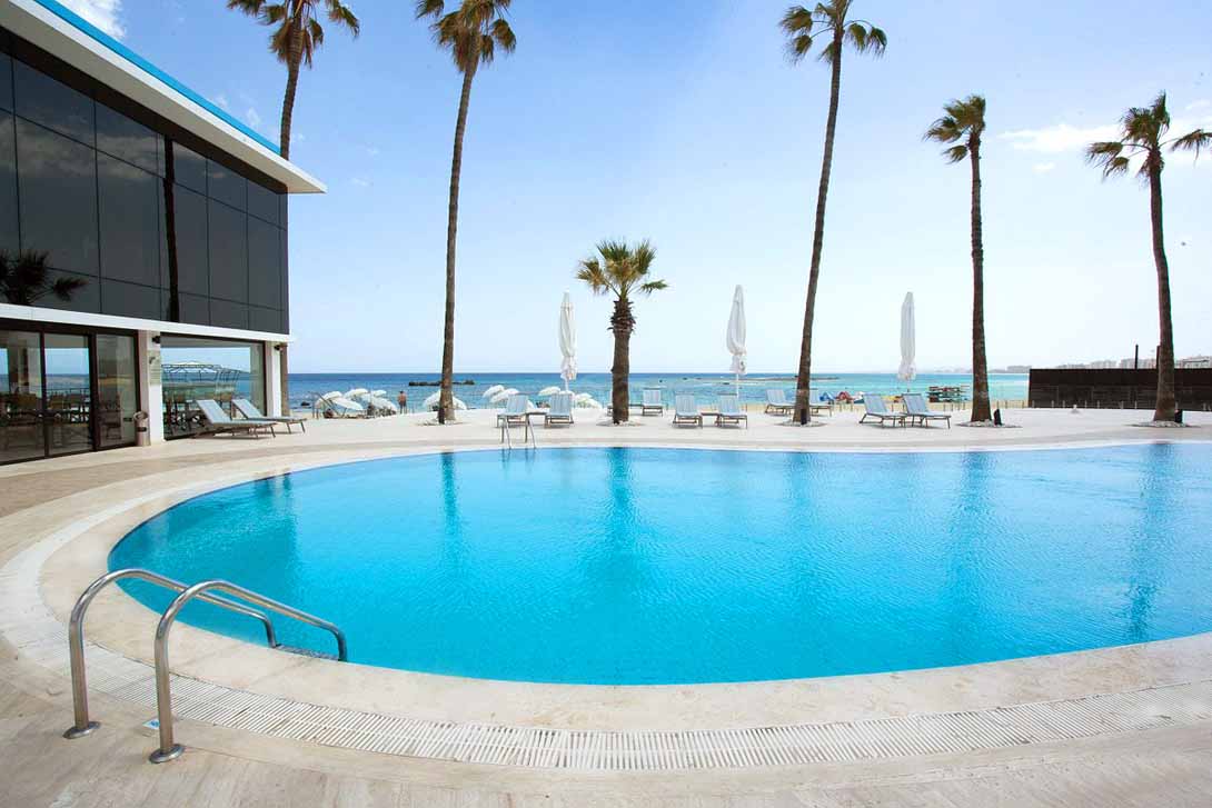 cheap resort hotels to Spend holiday with family