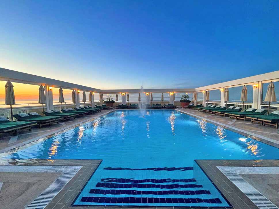 cheap resort hotels to Spend holiday with family