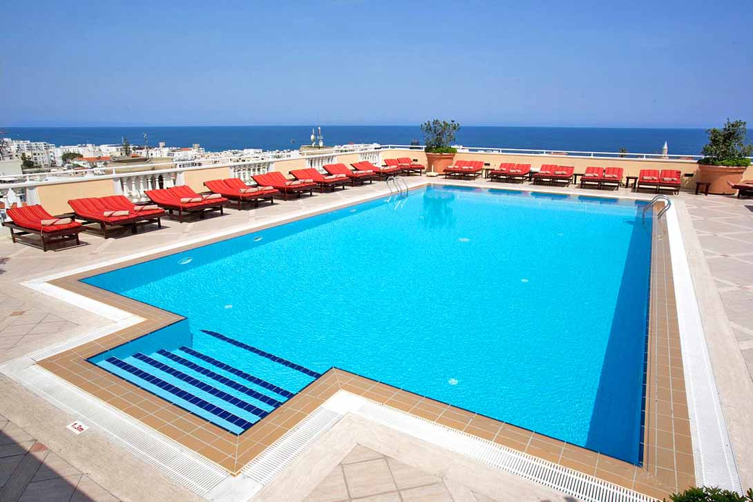 cheap resort hotels to Spend holiday with family