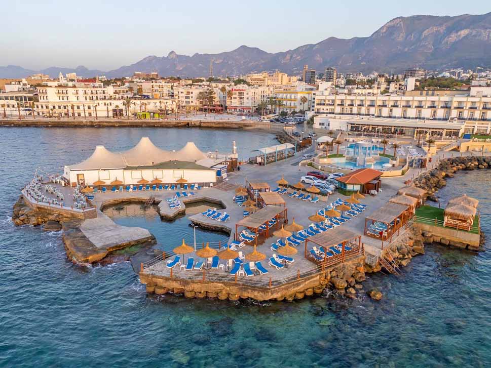 cheap resort hotels to Spend holiday with family