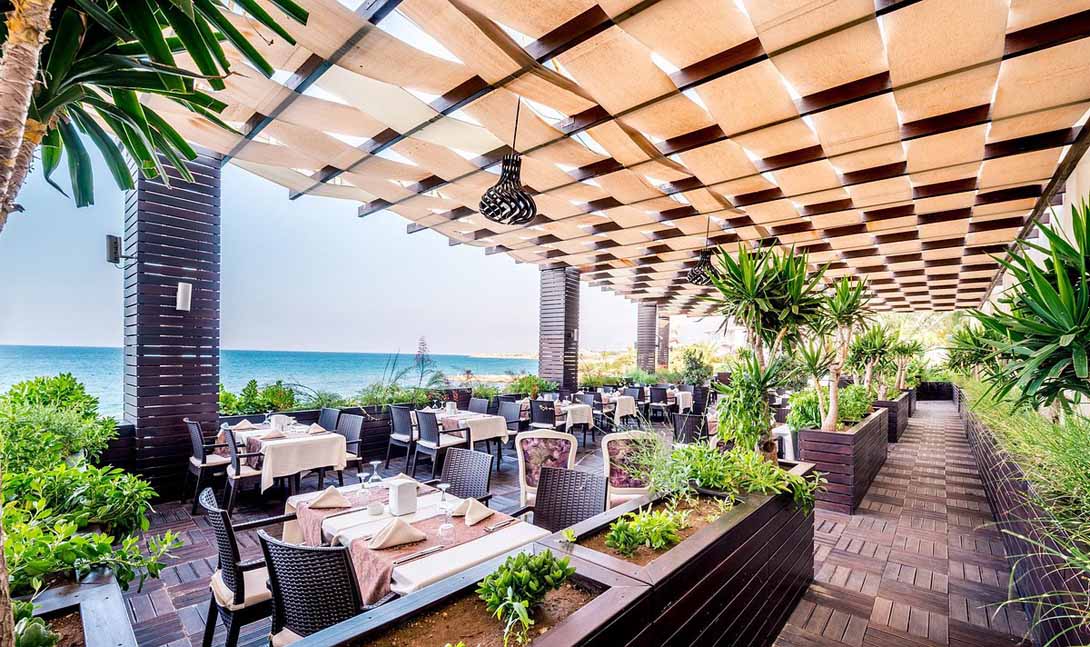 cheap resort hotels to Spend holiday with family