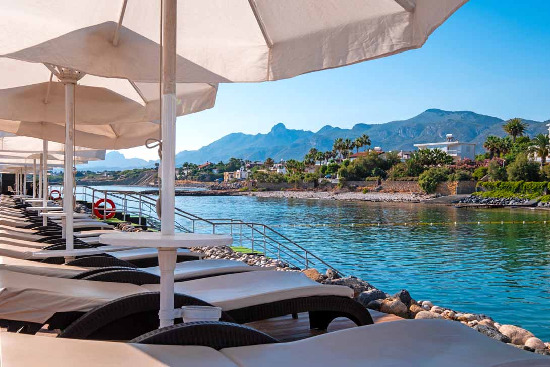 cheap resort hotels to Spend holiday with family