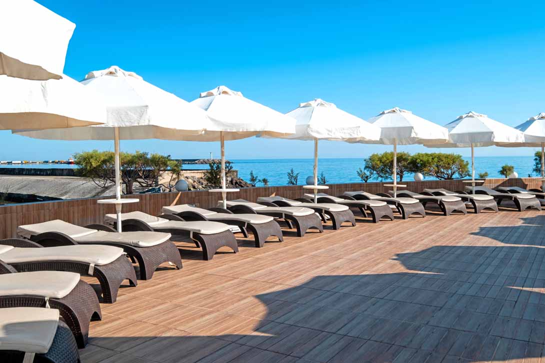 cheap resort hotels to Spend holiday with family