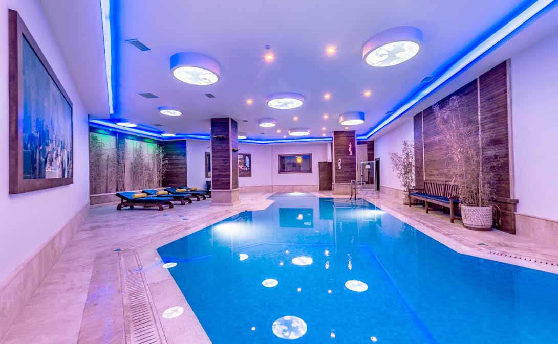 cheap resort hotels to Spend holiday with family