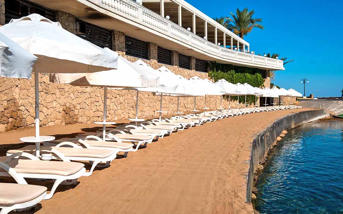 cheap resort hotels to Spend holiday with family