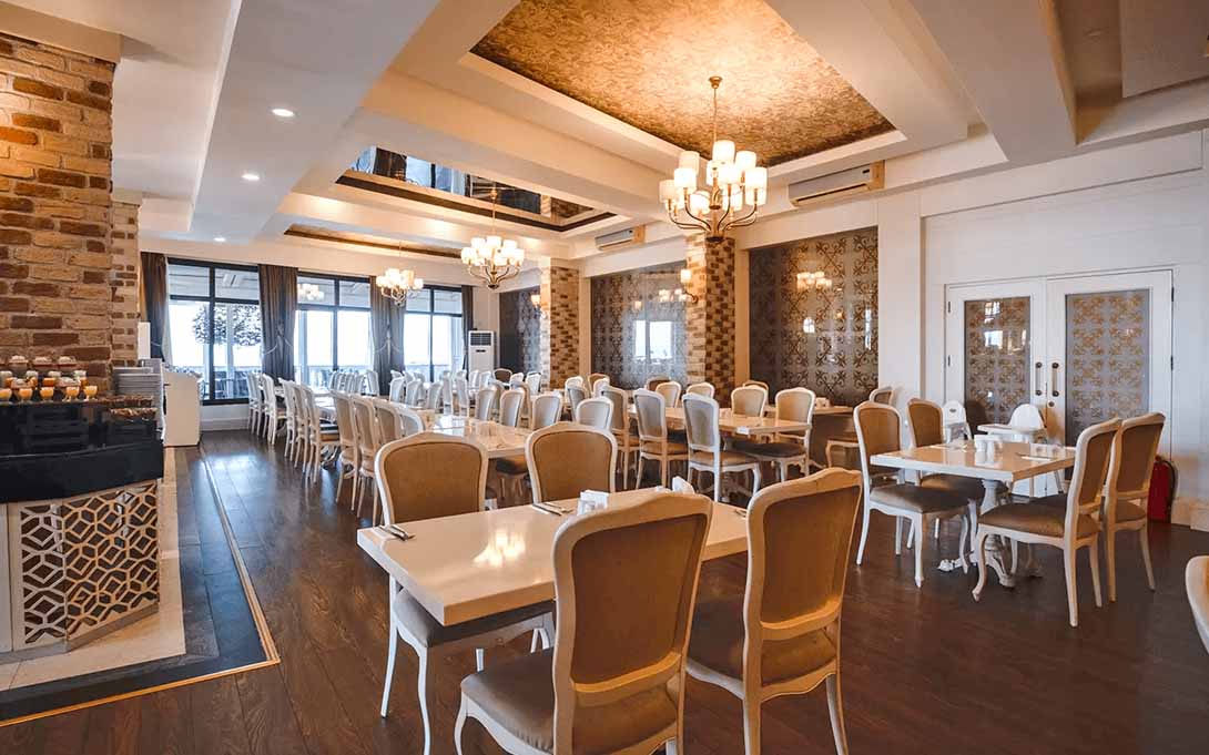 cheap resort hotels to Spend holiday with family