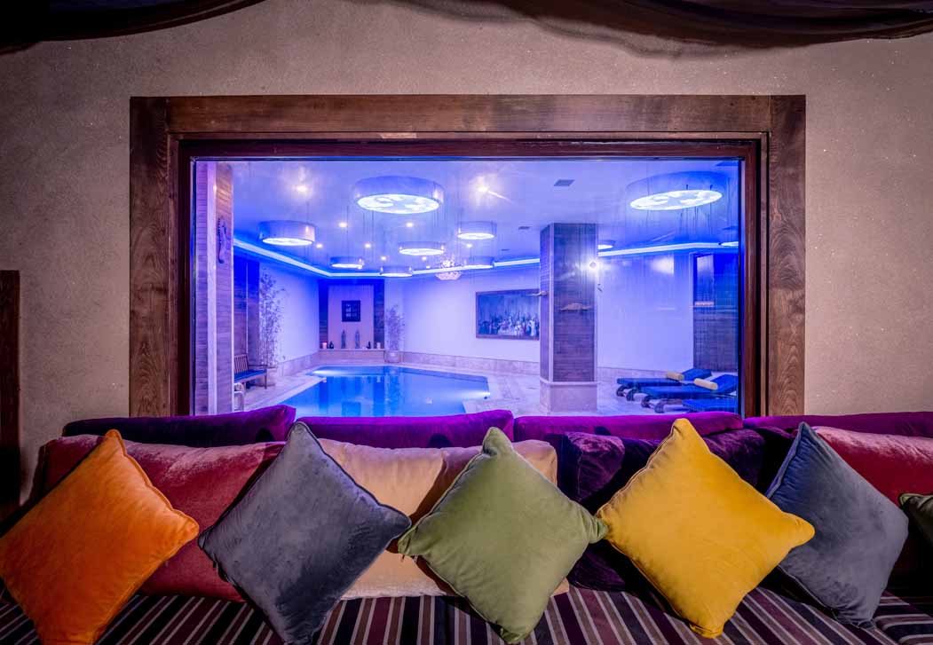 cheap resort hotels to Spend holiday with family