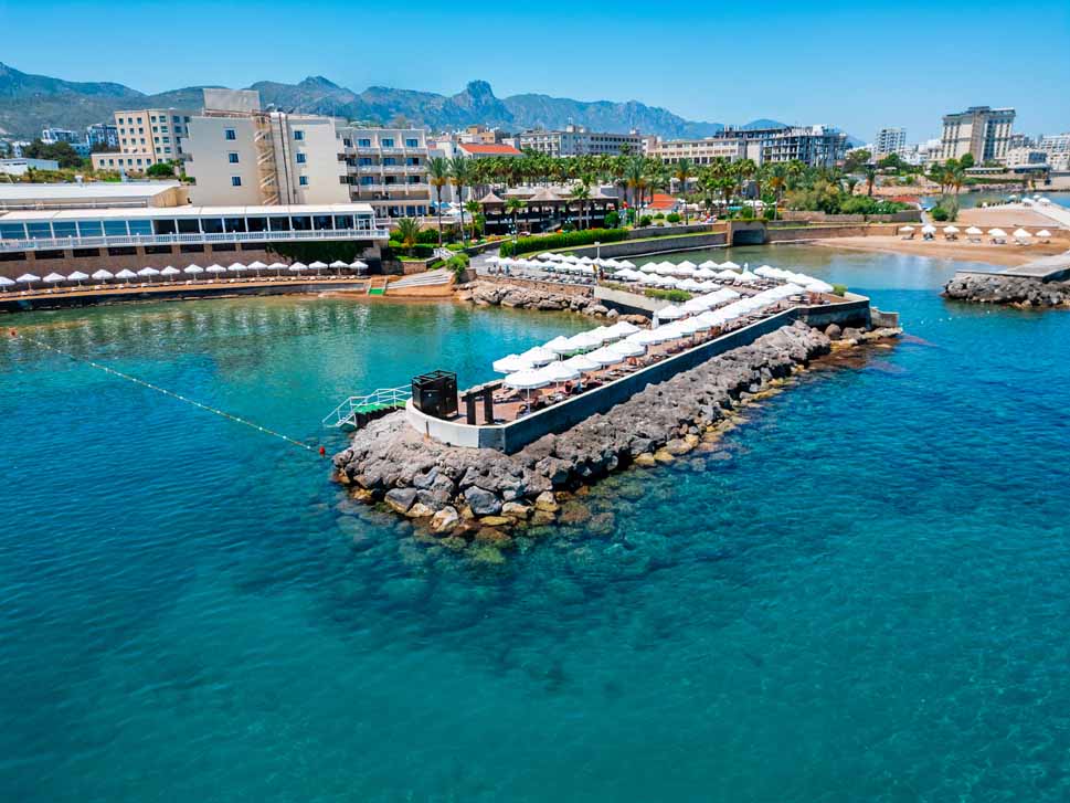 cheap resort hotels to Spend holiday with family