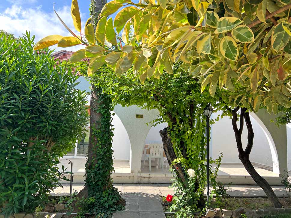 cheap resort hotels to Spend holiday with family