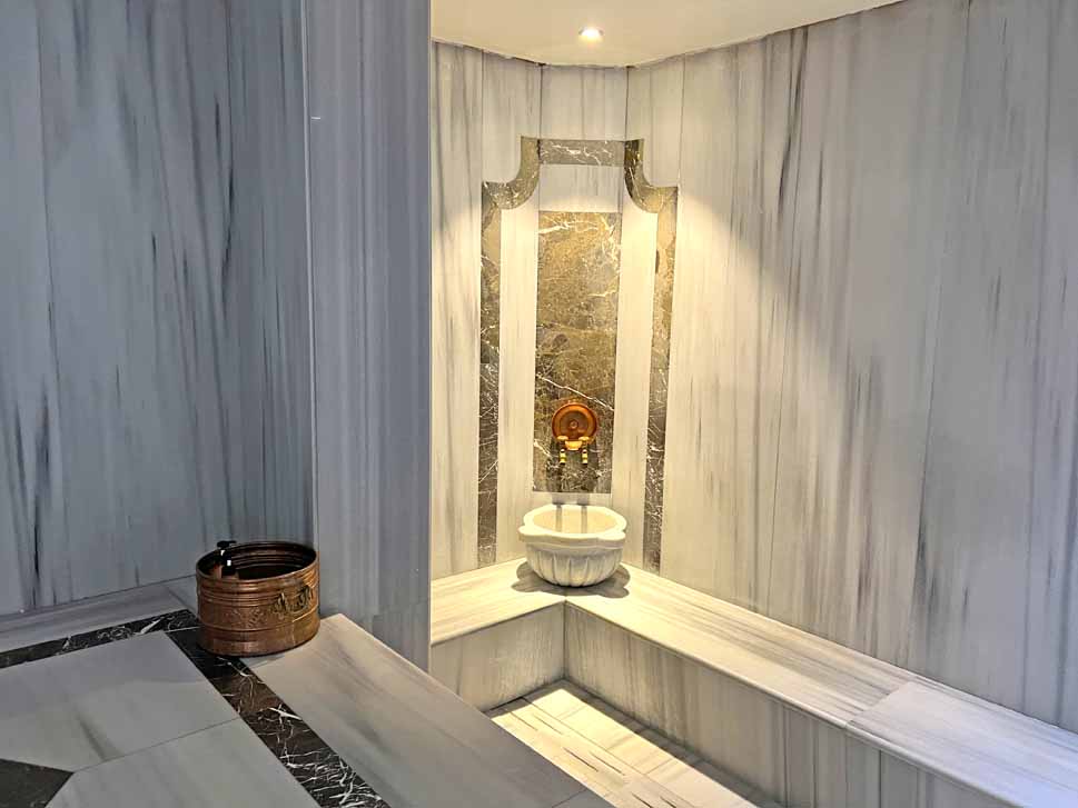 cheap resort hotels to Spend holiday with family