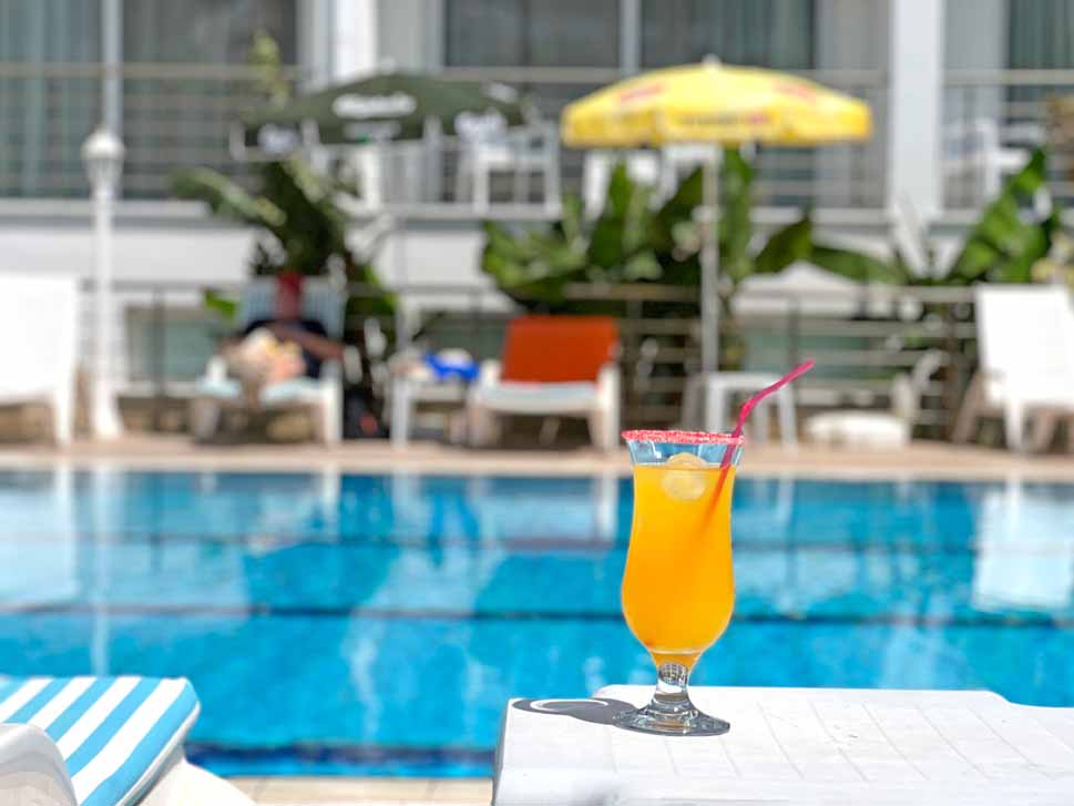 cheap resort hotels to Spend holiday with family