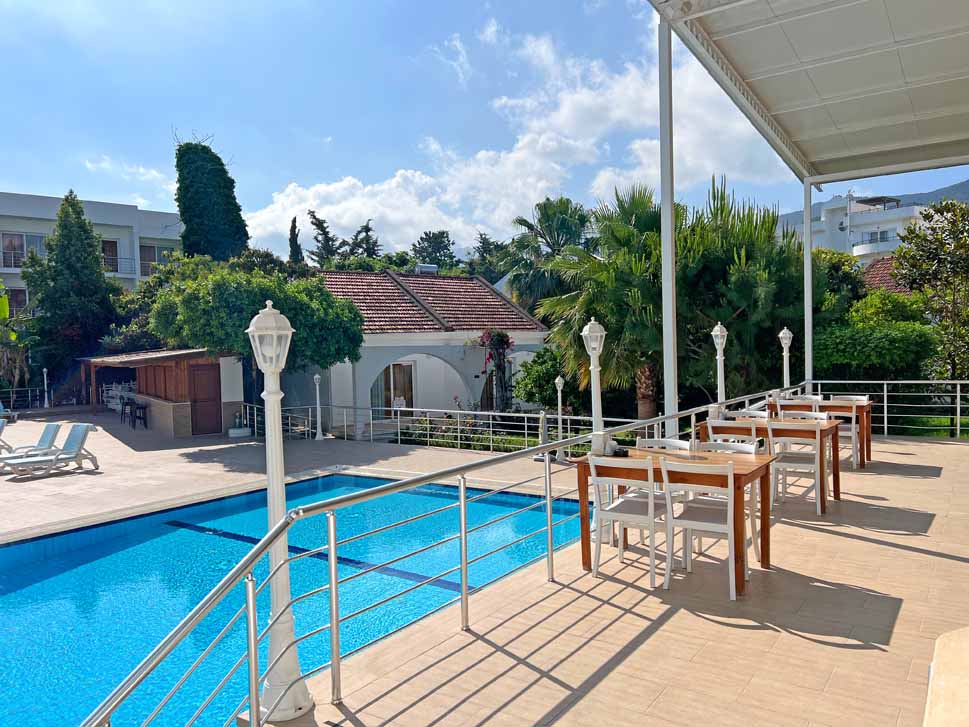 cheap resort hotels to Spend holiday with family