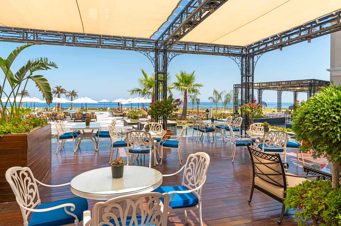 cheap resort hotels to Spend holiday with family