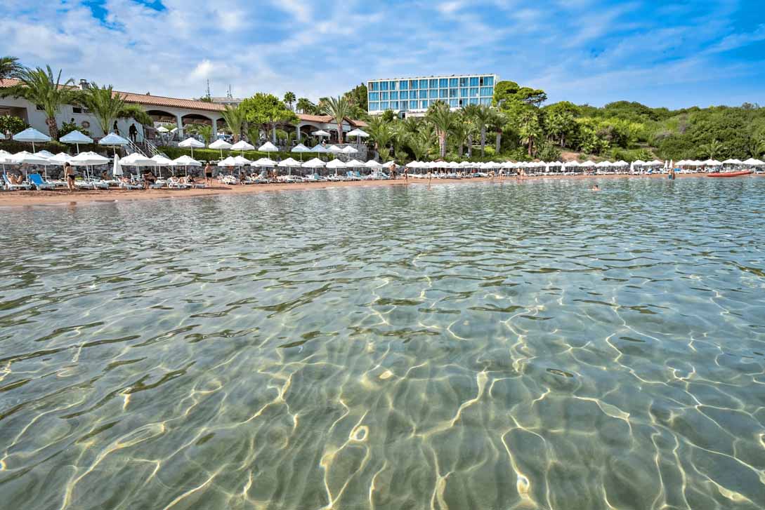 cheap resort hotels to Spend holiday with family