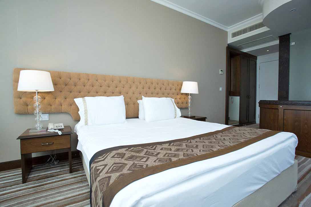 cheap resort hotels to Spend holiday with family