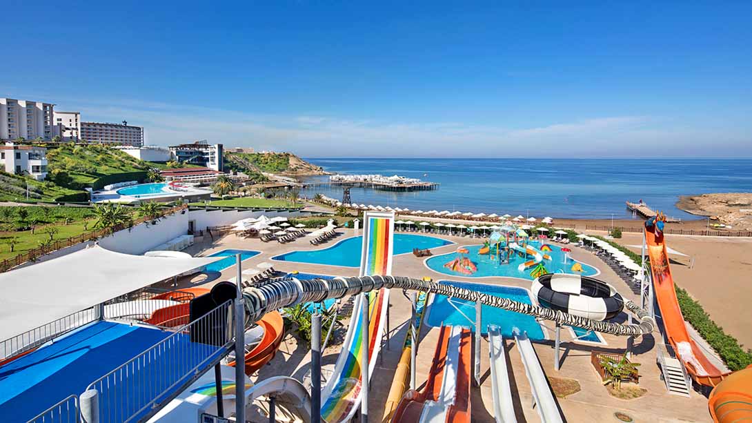 cheap resort hotels to Spend holiday with family